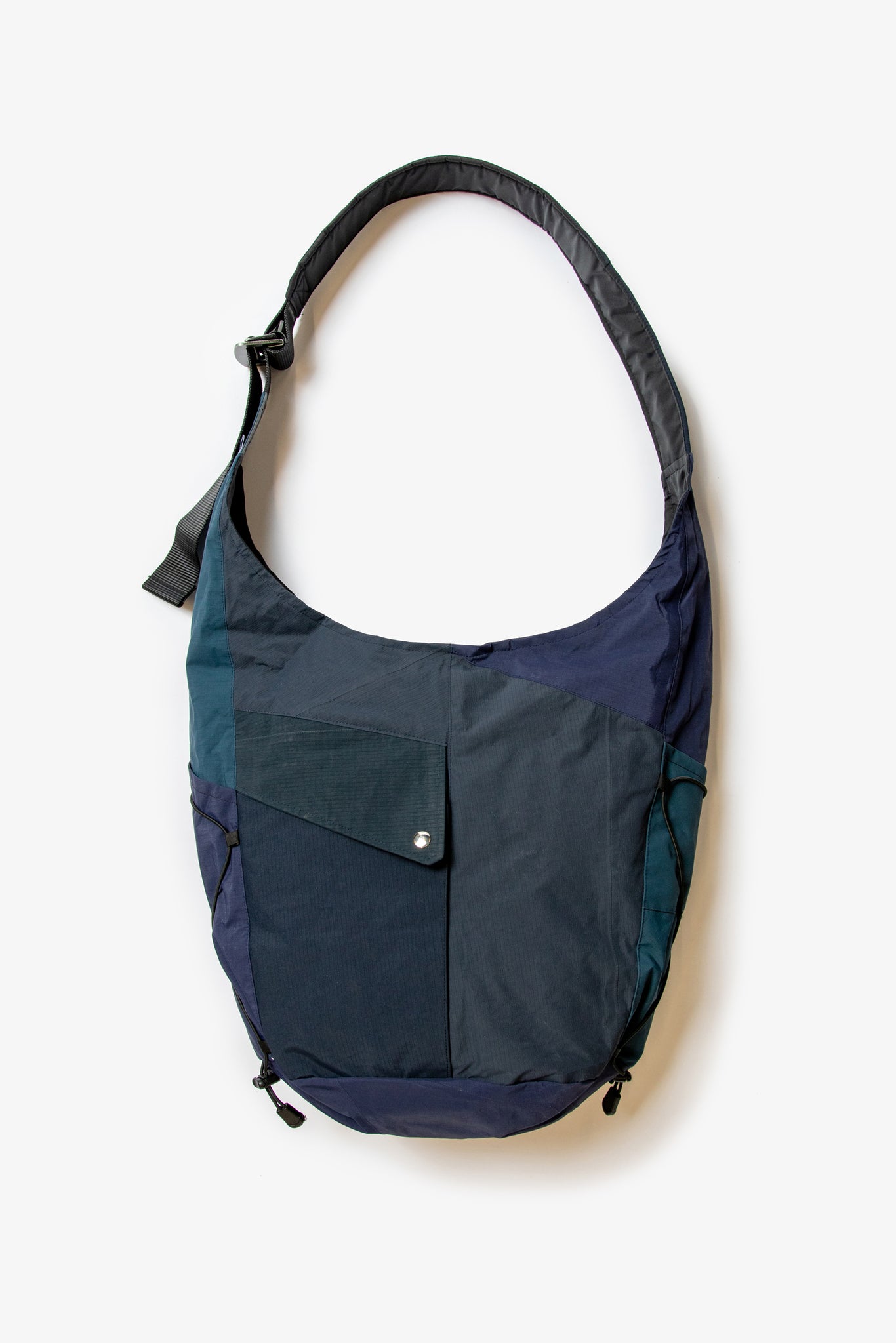 BOBCAT CROSS-BODY BAG, NAVY
